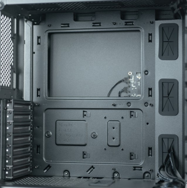 Internal structure of the 220T iCUE RGB